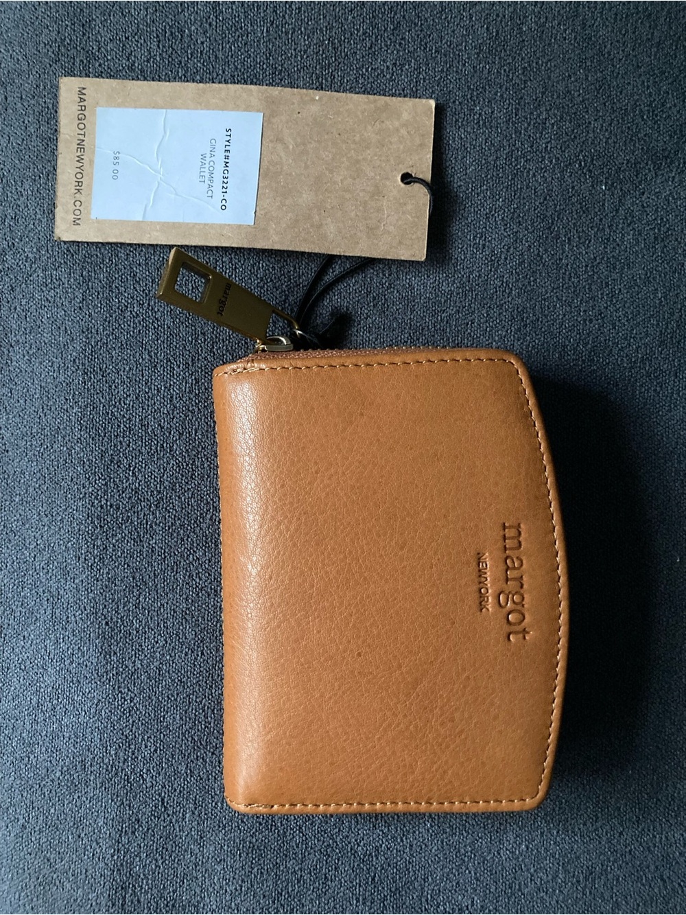 🔥Margot Gina Compact Wallet Leather with Zip Coin Pocket cognac NWT